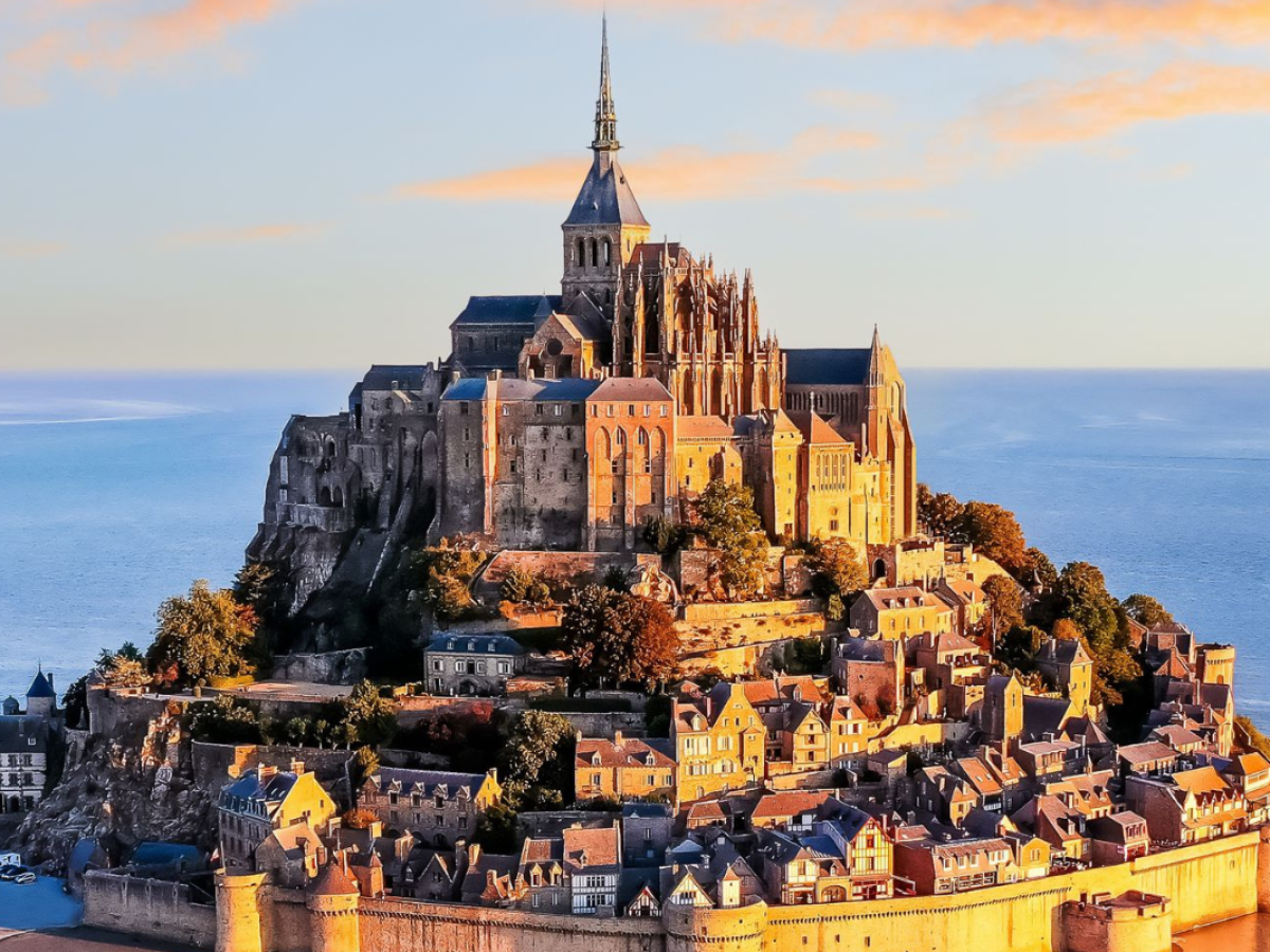 Normandia: un viaggio tra emozioni e paesaggi infiniti